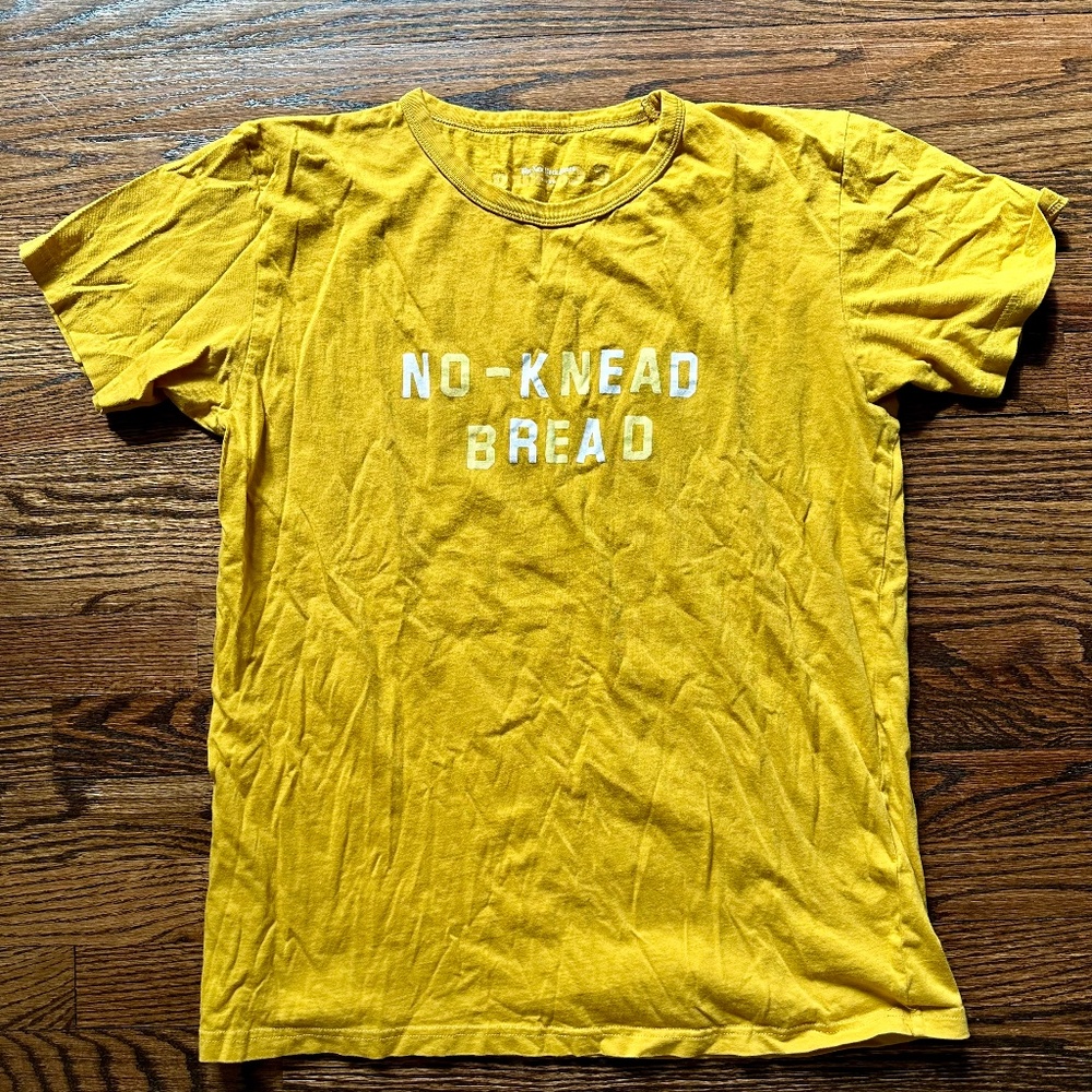Katie Kimmel for New York Times Cooking “No Knead Bread” t shirt M